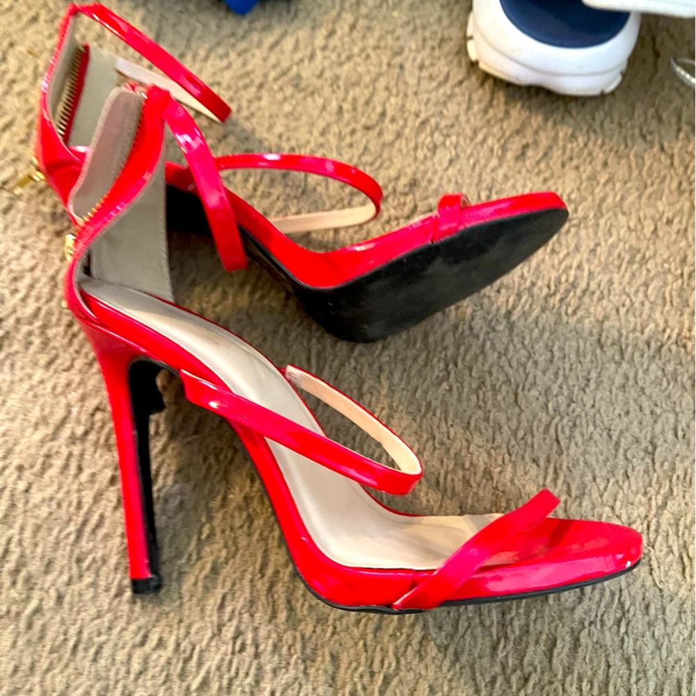 Red heels sz 7.5